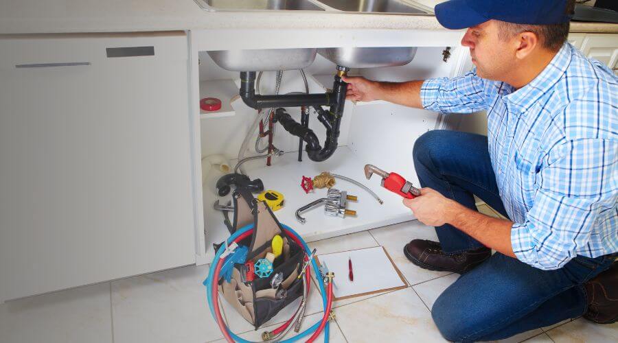 Expert burst pipe repair services in Neponset, IL